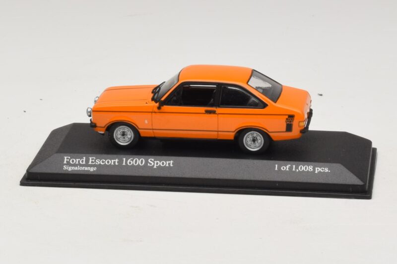 Ford Escort 1600 Sport Mk2 Oranžs Minichamps 1:43 Ford Escort 1600 Sport Mk2 Oranžs Minichamps 1:43 400084471 Metāls