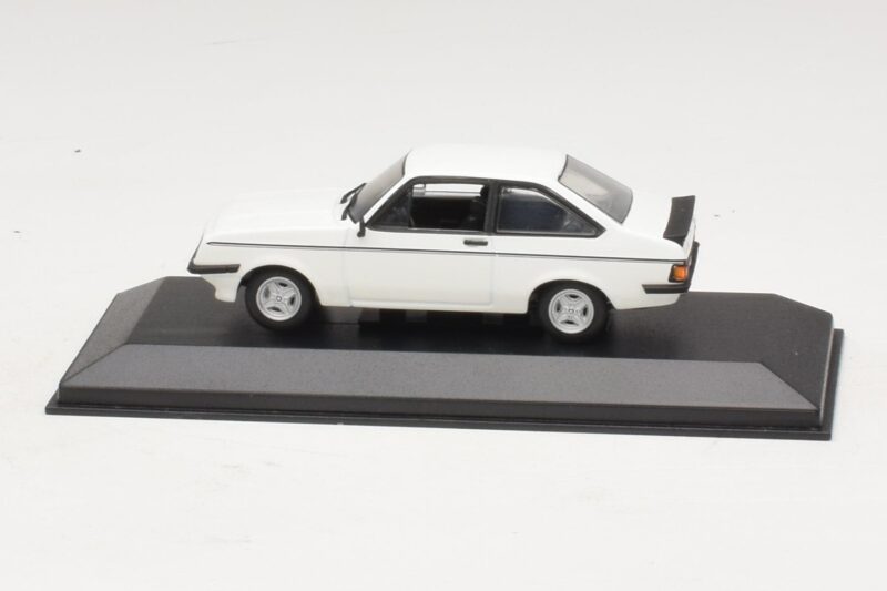 Ford Escort Mk1 TC Balts Minichamps 1:43 Ford Escort Mk1 TC Balts Minichamps 1:43 400081070 Metāls