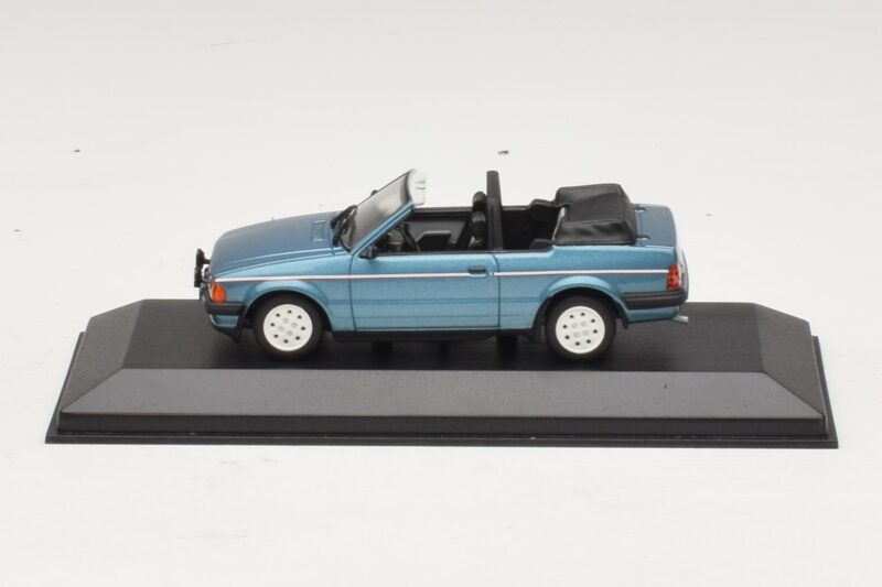 Ford Escort Mk3 Kabriolets Zils Metālisks Minichamps 1:43 400085030 Metāls