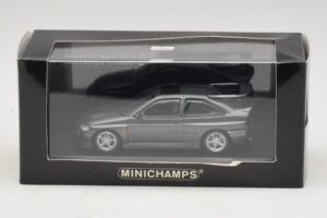 Ford Escort RS Cosworth Tumši Zaļš Metālisks Minichamps 1:43 430086300 Metāls — attēls 4 no 4