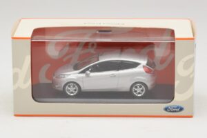 Ford Fiesta Mk7 Moondust Silver Metallic Minichamps 1:43 403088003 Metāls — attēls 4 no 4