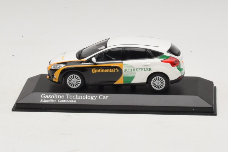 Ford Focus Benzīna Tehnoloģiju Automašīna Continental Schaeffler Minichamps 1:43 Ford Focus Benzīna Tehnoloģiju Automašīna Continental Schaeffler Minichamps 1:43 AB65A Metāls