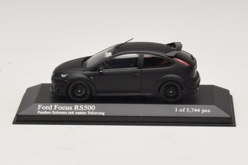 Ford Focus RS500 Mk2 Matte Black Minichamps 1:43 Ford Focus RS500 Mk2 Matte Black Minichamps 1:43 400088104 Metāls