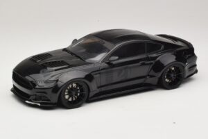 Ford Mustang GT Toshi Melns GT Spirit 1:18 GT061 Sveķi