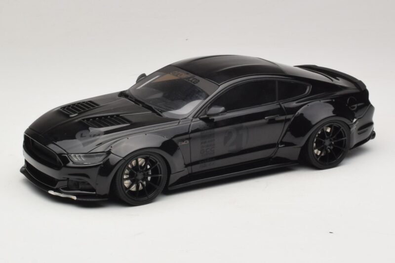 Ford Mustang GT Toshi Melns GT Spirit 1:18 GT061 Sveķi