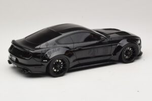Ford Mustang GT Toshi Melns GT Spirit 1:18 GT061 Sveķi — attēls 2 no 6