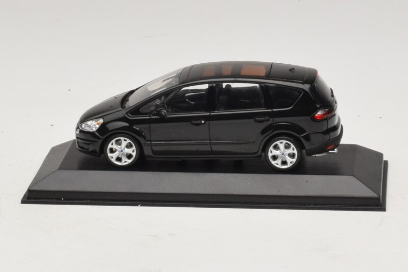 Ford S-Max Melns Metālisks Minichamps 1:43 Ford S-Max Melns Metālisks Minichamps 1:43 400085400 Metāls