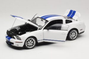 Ford Shelby Cobra GT500 Concept Balts ar Zilu Joslu AUTOart 1:18 73052 Metāls — attēls 2 no 8