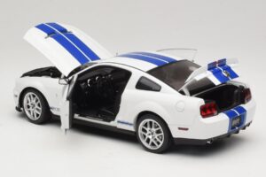 Ford Shelby Cobra GT500 Concept Balts ar Zilu Joslu AUTOart 1:18 73052 Metāls — attēls 5 no 8