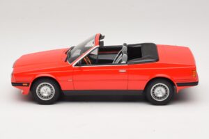 Maserati Biturbo Spyder Sarkans Minichamps 1:18 107123530 Sveķi — attēls 3 no 6