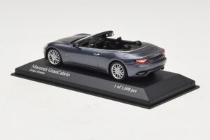 Maserati GranCabrio Pelēks Metalik Minichamps 1:43 400123931 Metāls — attēls 3 no 4