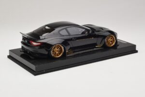 Maserati GranTurismo Liberty Walk Melns ar Zeltainiem Diskiem AB Models 1:18 MAS-LB08-C Sveķi — attēls 2 no 7