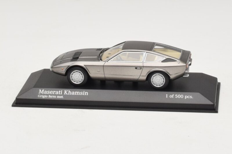 Maserati Khamsin Grey Metallic Minichamps 1:43 Maserati Khamsin Grey Metallic Minichamps 1:43 437123220 Metāls