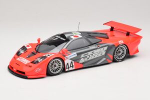 McLaren F1 GTR Lark #44 Tsuchiya / Ayles 24 Hours of Le Mans 1997 Minichamps 1:18 530133744 Metāls