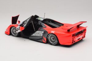 McLaren F1 GTR Lark #44 Tsuchiya / Ayles 24 Hours of Le Mans 1997 Minichamps 1:18 530133744 Metāls — attēls 5 no 8