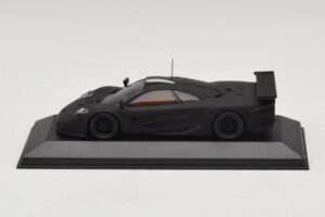 McLaren F1 GTR Longtail Melns Matēts 1997 Minichamps 1:43 MCLAREN010 Metāls — attēls 3 no 4