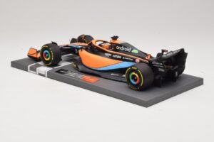 McLaren MCL36 #3 D. Ricciardo Bahrain GP 2022 Minichamps 1:18 537221803 Metāls — attēls 5 no 7
