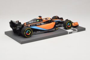 McLaren MCL36 #3 D. Ricciardo Bahrain GP 2022 Minichamps 1:18 537221803 Metāls — attēls 6 no 7