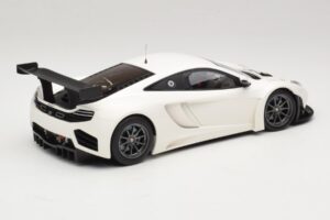 McLaren MP4-12C GT3 Balts 2013 Minichamps 1:18 151121394 Metāls — attēls 2 no 6