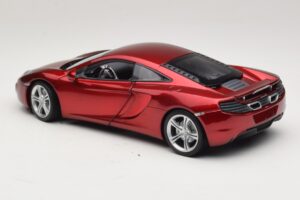 McLaren MP4-12C Sarkans Metālisks Minichamps 1:18 110133022 Metāls — attēls 7 no 8