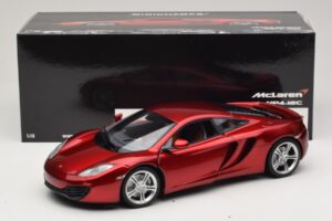 McLaren MP4-12C Sarkans Metālisks Minichamps 1:18 110133022 Metāls — attēls 8 no 8