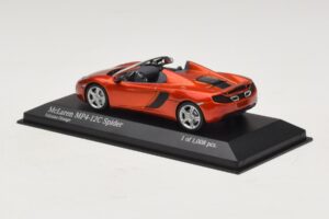 McLaren MP4-12C Spider Oranžs Metālisks Minichamps 1:43 530133030 Metāls — attēls 3 no 4