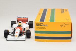 McLaren MP4/8 Ford #8 A. Senna Winner European GP 1993 Minichamps 1:18 540931818 Metāls — attēls 3 no 7