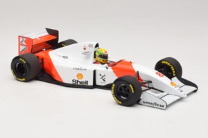McLaren MP4/8 Ford #8 A. Senna Winner Japanese GP 1993 Minichamps 1:18 540931878 Metāls — attēls 7 no 7