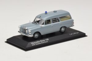 Mercedes 190 W110 Ātrā Palīdzība DRK Minichamps 1:43 400037270 Metāls — attēls 2 no 4