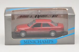Mercedes 300D W124 Turbo Sarkans Minichamps 1:43 3210 Metāls — attēls 4 no 4