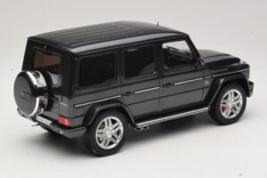 Mercedes AMG G63 W463 Melns GT Spirit 1:18 GT035 Sveķi — attēls 2 no 6