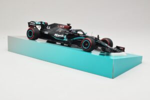 Mercedes AMG Petronas W11 EQ Performance #44 L. Hamilton 91st F1 Win Eifel GP 2020 Minichamps 1:18 113201144 Metāls — attēls 4 no 6