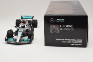 Mercedes AMG Petronas W13 E Performance #63 G. Russell Spanish GP 2022 Minichamps 1:18 110220063 Metāls — attēls 7 no 7