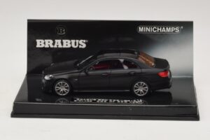 Mercedes Brabus 850 E63 W212 Matēts Melns Minichamps 1:43 437034101 Metāls