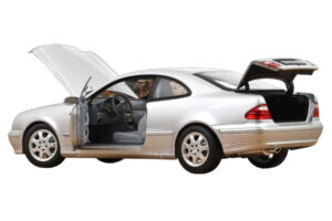 Mercedes CLK C208 Brilliant Silver Norev 1:18 183335 Metāls — attēls 2 no 3