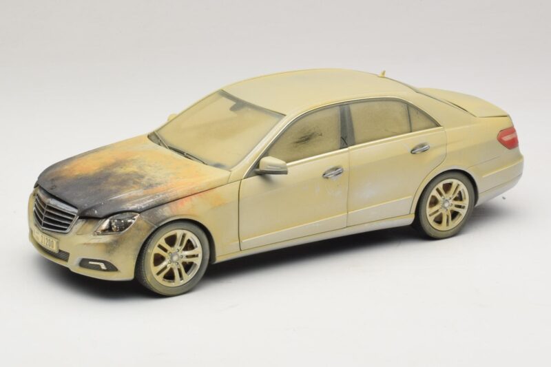 Mercedes E-Class W212 Sadedzis Dubaija Mākslas Automašīna Minichamps 1:18 MB008 Metāls