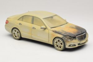 Mercedes E-Class W212 Sadedzis Dubaija Mākslas Automašīna Minichamps 1:18 MB008 Metāls — attēls 4 no 6