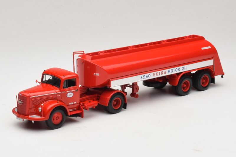 Mercedes LS315 Tanksattelzug Esso Minichamps 1:43 499034770 Metāls