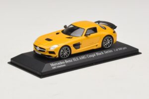Mercedes SLS AMG C197 Black Series Zeltains Minichamps 1:43 437033022 Metāls — attēls 2 no 4
