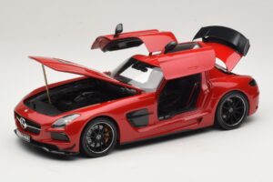 Mercedes SLS AMG C197 Black Series Sarkans Minichamps 1:18 110033022 Metāls — attēls 3 no 8