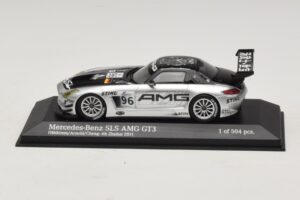 Mercedes SLS AMG GT3 #96 M. Hakkinen / R. Arnold 6 Hours of Zhuhai 2011 Minichamps 1:43 410113296 Metāls
