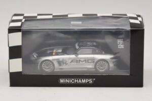 Mercedes SLS AMG GT3 #96 M. Hakkinen / R. Arnold 6 Hours of Zhuhai 2011 Minichamps 1:43 410113296 Metāls — attēls 4 no 4