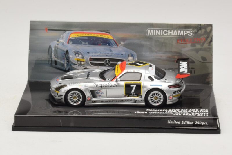 Mercedes SLS AMG GT3 #7 Black Falcon Jager / Seyffarth 24 Hours of Dubai 2011 Minichamps 1:43 Mercedes SLS AMG GT3 #7 Black Falcon Jager / Seyffarth 24 Hours of Dubai 2011 Minichamps 1:43 437110307 Metāls