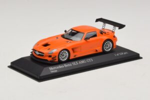 Mercedes SLS AMG GT3 Street Orange Minichamps 1:43 410113204 Metāls — attēls 2 no 4