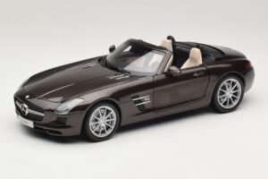 Mercedes SLS AMG Sepang Brown Minichamps 1:18 B66960080 Metāls