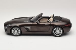 Mercedes SLS AMG Sepang Brown Minichamps 1:18 B66960080 Metāls — attēls 5 no 9