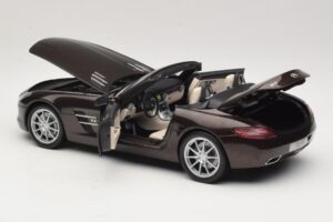 Mercedes SLS AMG Sepang Brown Minichamps 1:18 B66960080 Metāls — attēls 6 no 9