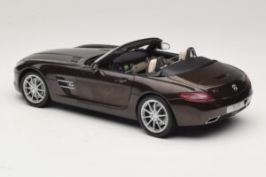 Mercedes SLS AMG Sepang Brown Minichamps 1:18 B66960080 Metāls — attēls 8 no 9