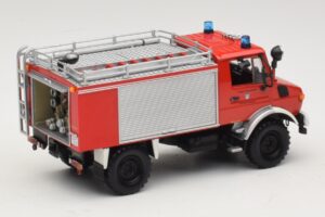 Mercedes Unimog 1300 L TLF 8/18 FF Oberammergau Minichamps 1:43 439033071 Metāls — attēls 2 no 6