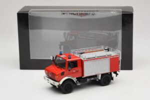 Mercedes Unimog 1300 L TLF 8/18 FF Oberammergau Minichamps 1:43 439033071 Metāls — attēls 6 no 6